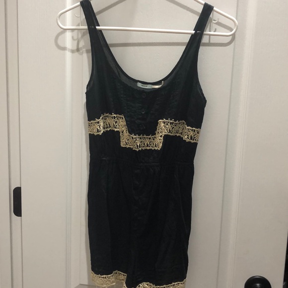 Romper - Picture 1 of 2